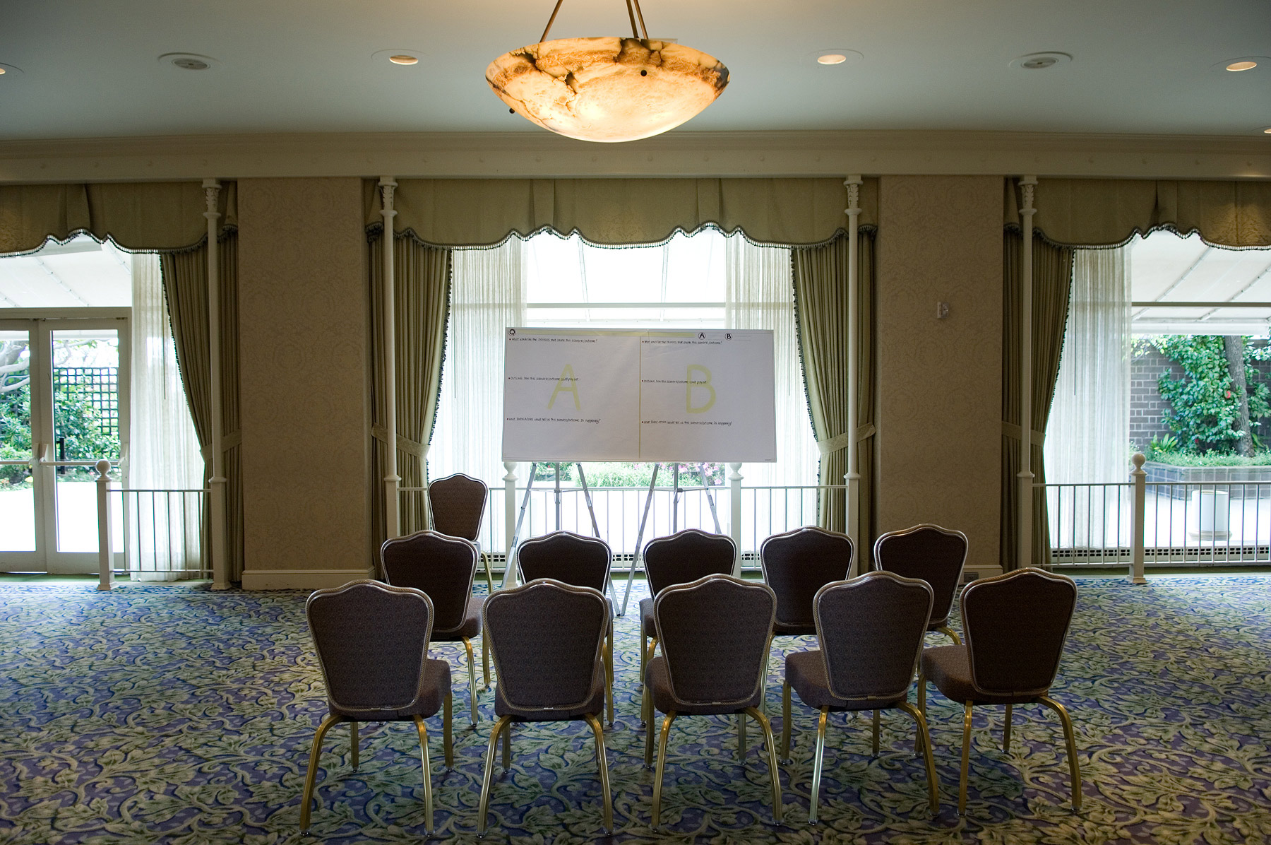 fairmont-empty-meeting2